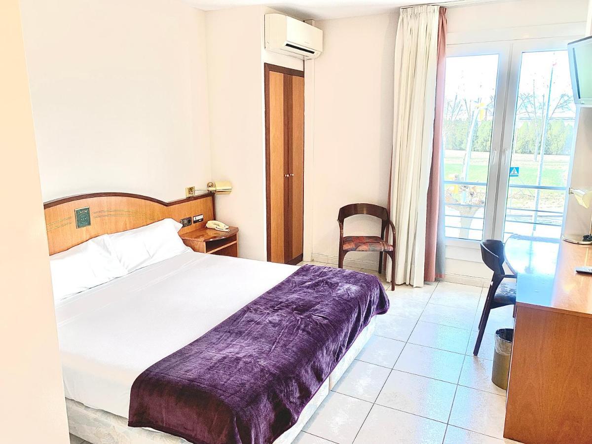 Hotel Arumi Santa Eugenia de Berga Luaran gambar